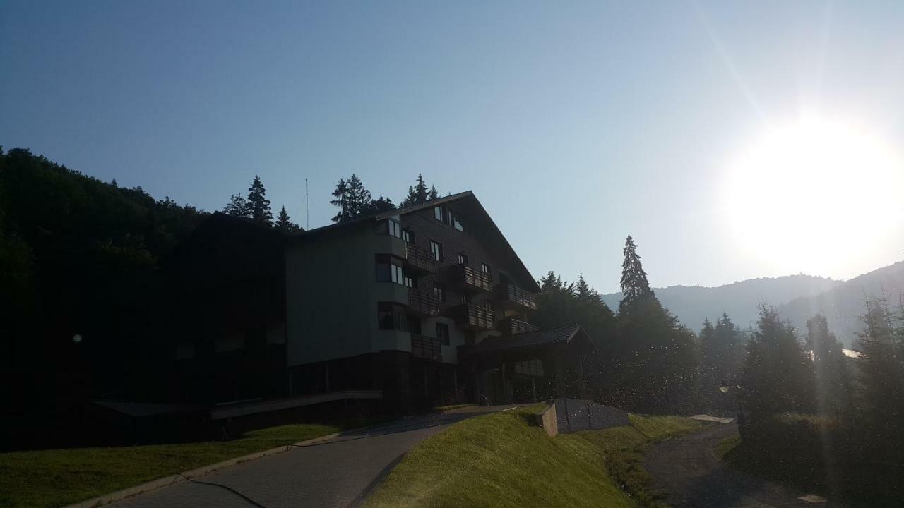 Monte Cervo Bio Hotel & Spa Covasna Exterior foto